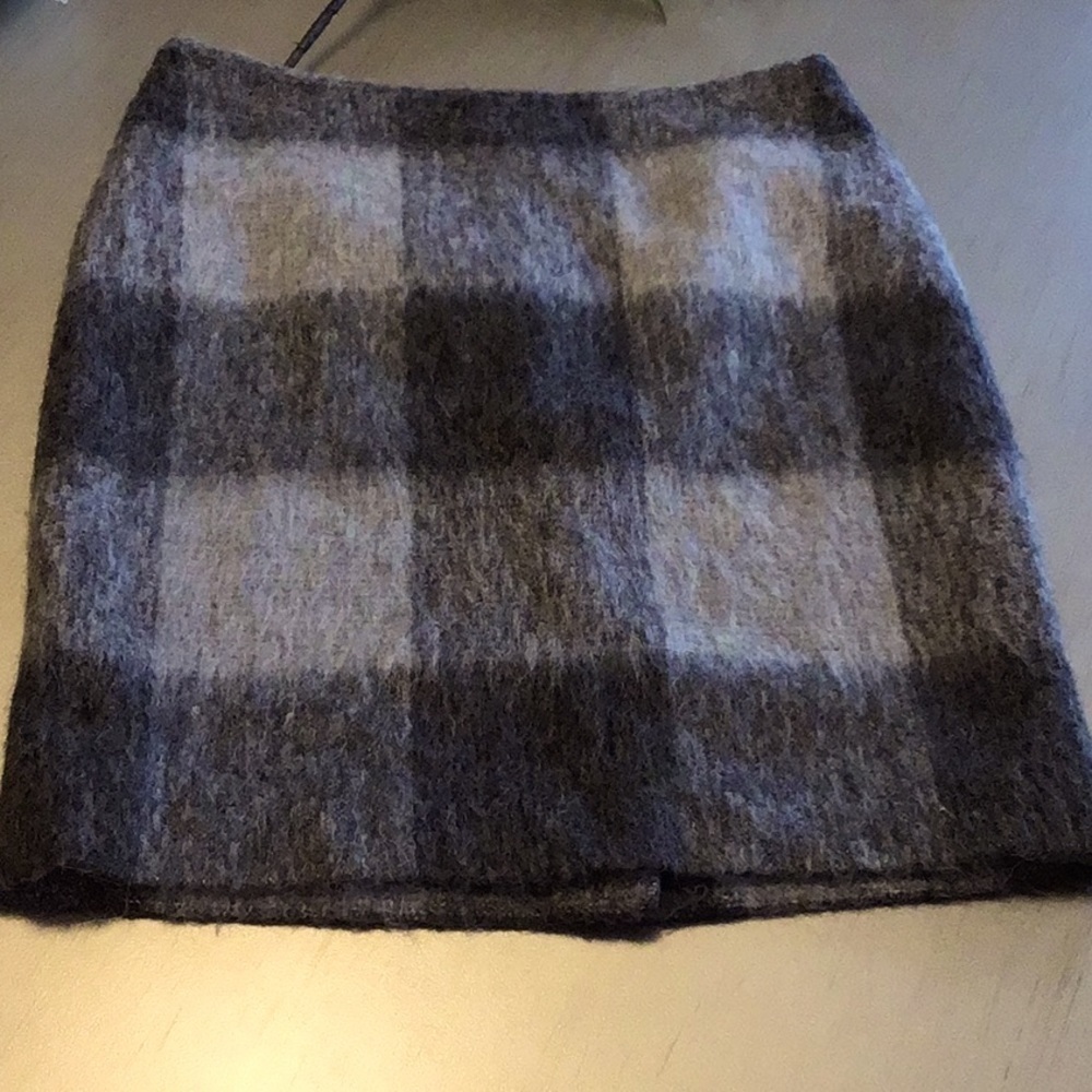 TALBOTS wool blend sz 2p.  Gray check straight skt